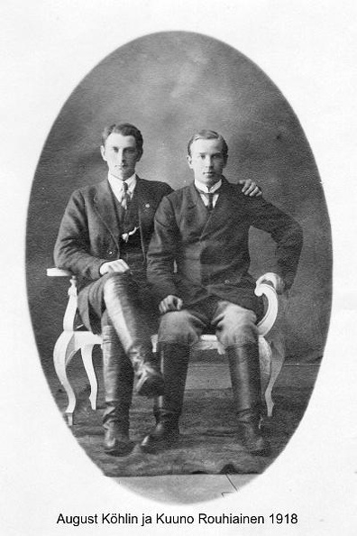 August Köhlin ja Kuuno Rouhiainen 1918.jpg