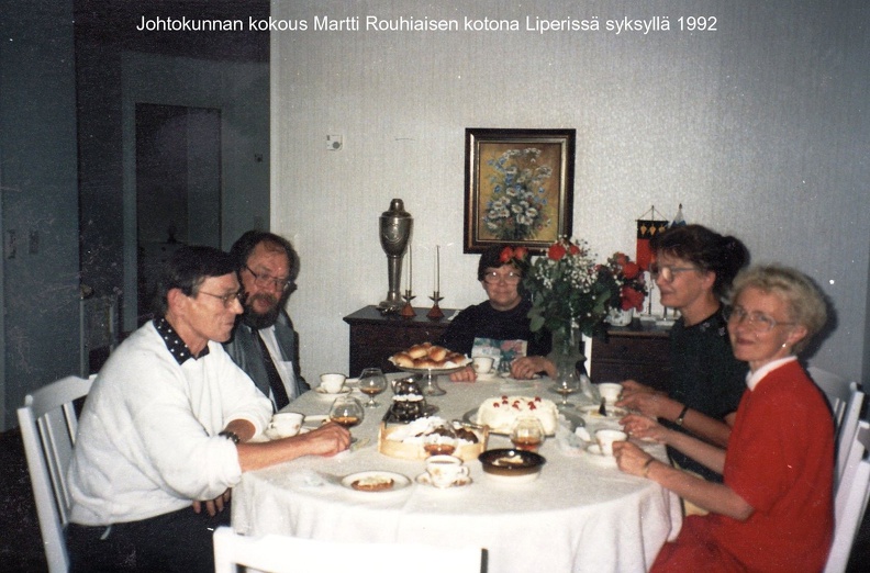 Johtokunnan kokous Martti Rouhiaisen kotona 1992 IMG_0004.jpg